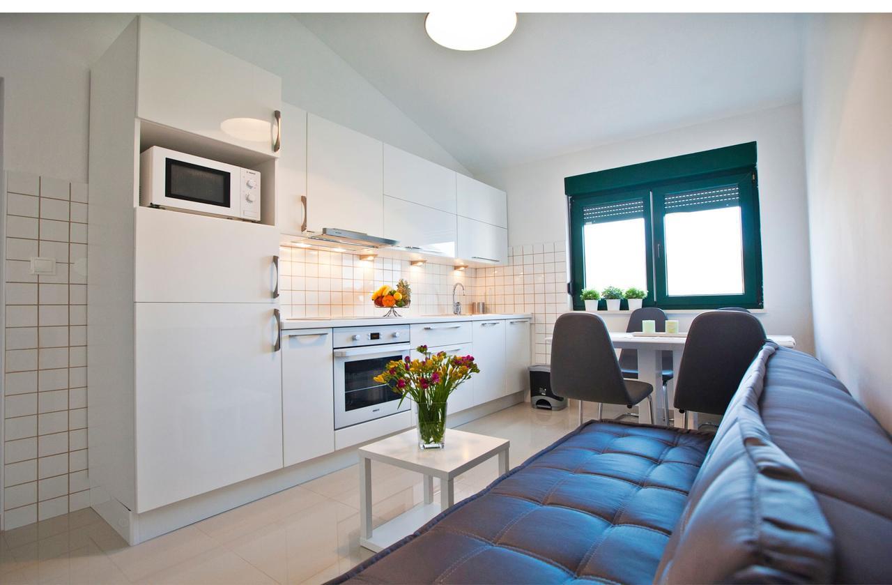 Apartments Roses Stobreč Dış mekan fotoğraf