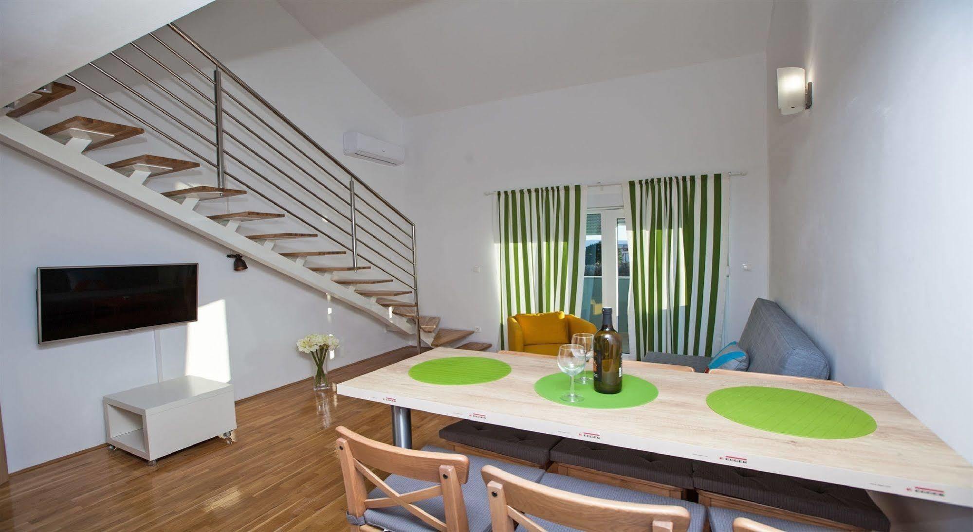 Apartments Roses Stobreč Dış mekan fotoğraf
